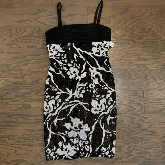 Alex Evenings Petite Black and White Sequined Party / Cocktail Dress Size 4 P - Picture 4 of 10